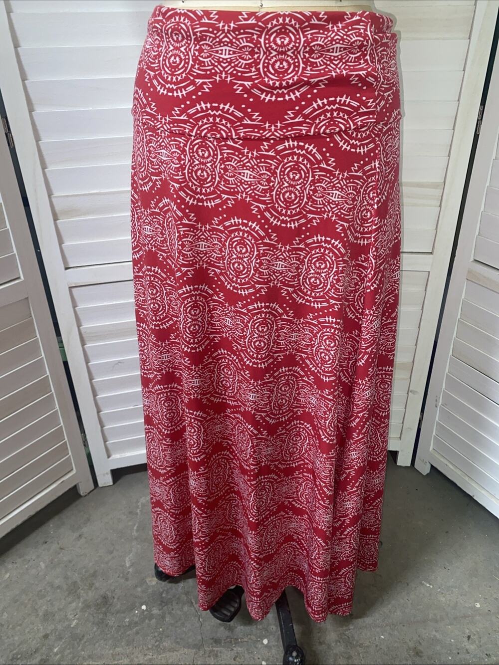 LuLaRoe Women’s Long Maxi Skirt Red White Print Sz Small Poly Spandex Knit